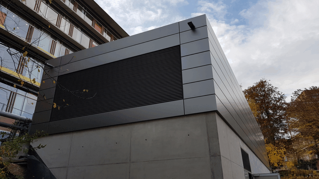 Paneelfassade Tübingen Hautklinik