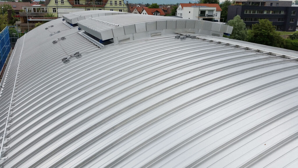 Stehfalzdach Stadtwerke Rottenburg (2015)