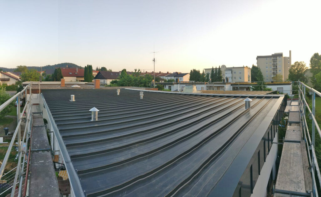 Industriell gefertigtes Stehfalz Rottenburg 2019